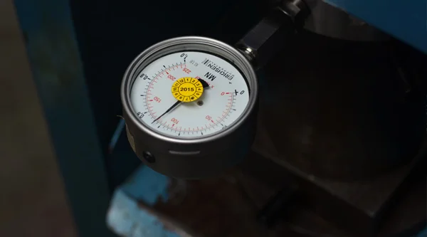 Force calibration at the Dammam laboratory